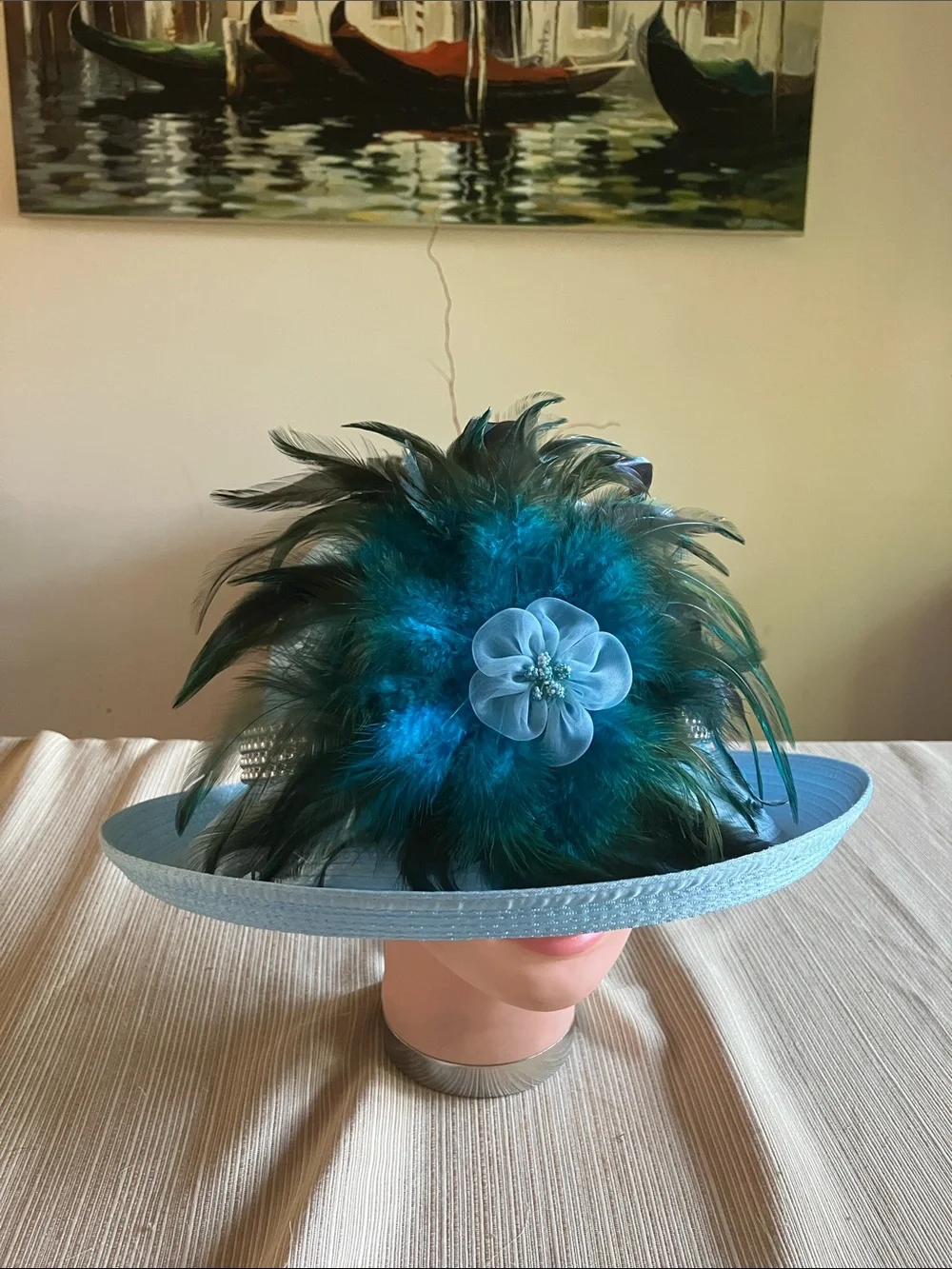 Chic Teal Feather Floral Accent Wide-Brim Hat